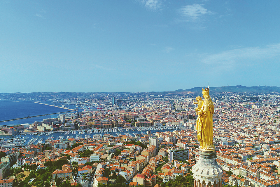 Vista aerea di Nostra Signora della Guardia ©Fotolia